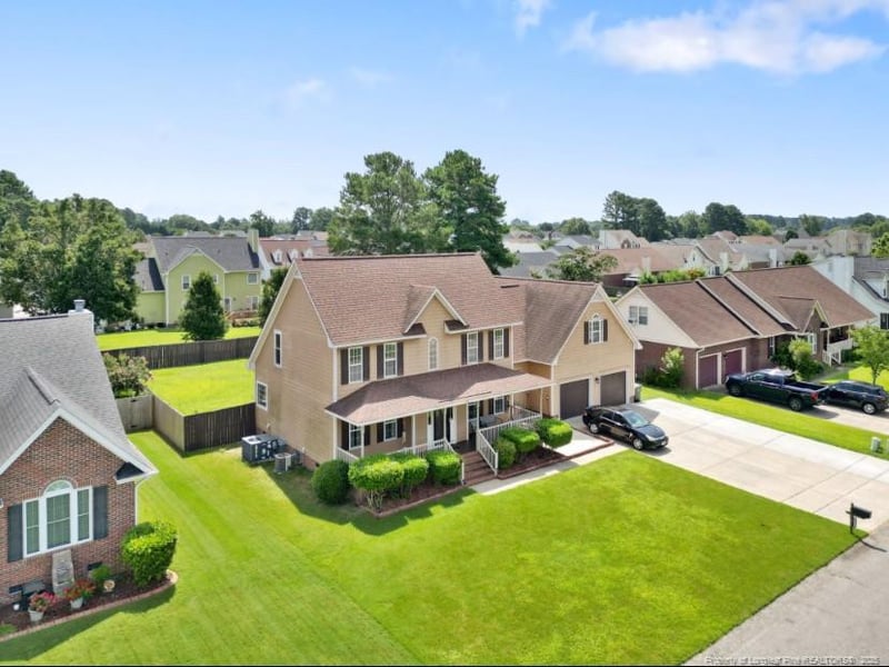 1131 Curry Ford Dr, Fayetteville, NC 28314