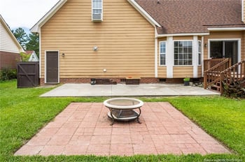 1131 Curry Ford Dr, Fayetteville, NC 28314