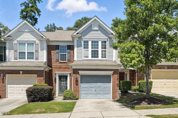 1131 Kingston Grove Dr, Cary, NC 27519