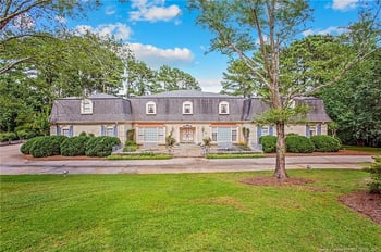 1131 Offshore Dr, Fayetteville, NC 28305