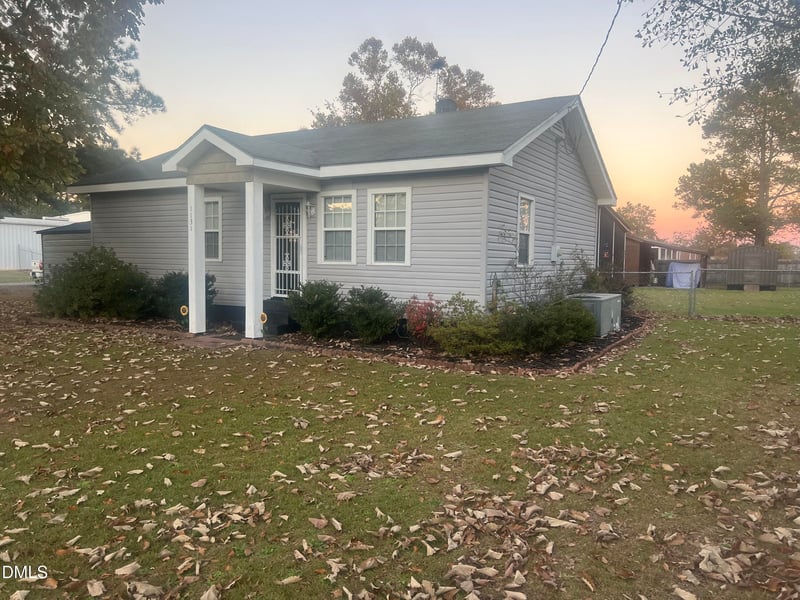 1131 Us Hwy 701 South Hw, Four Oaks, NC 27524