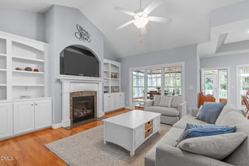 1132 Crystalwater Dr, Fuquay Varina, NC 27526