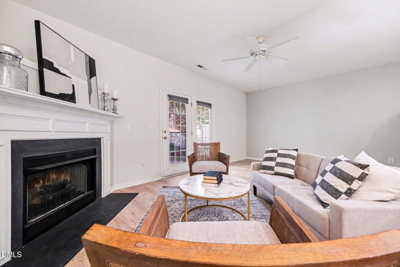 1132 Vermillion Dr, Durham, NC 27713
