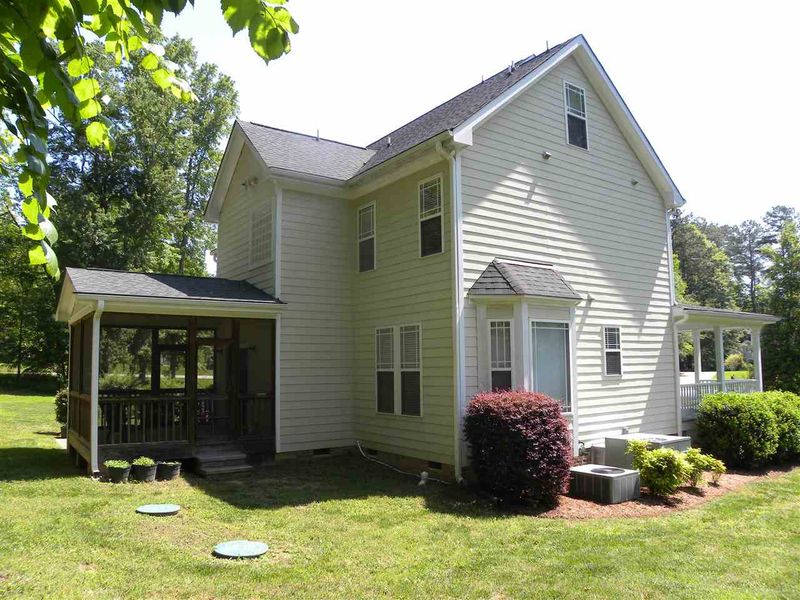 1133 Mountain Laurel Dr, Raleigh, NC 27603