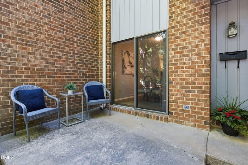 1133 Schaub Dr, Raleigh, NC 27606