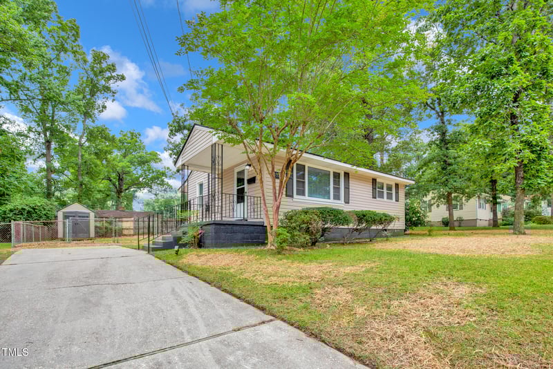 1133 Stamper Rd, Fayetteville, NC 28303