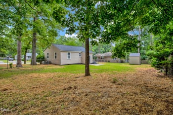 1133 Stamper Rd, Fayetteville, NC 28303