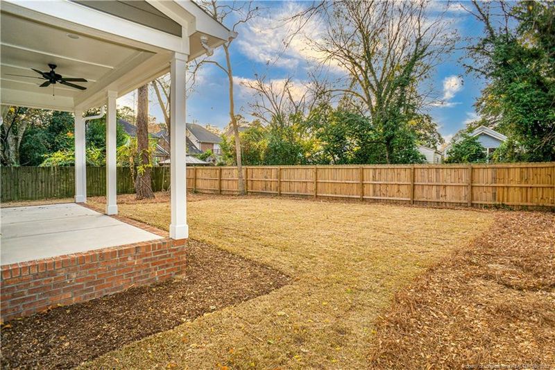 1133 Sutton Square Ln, Fayetteville, NC 28305