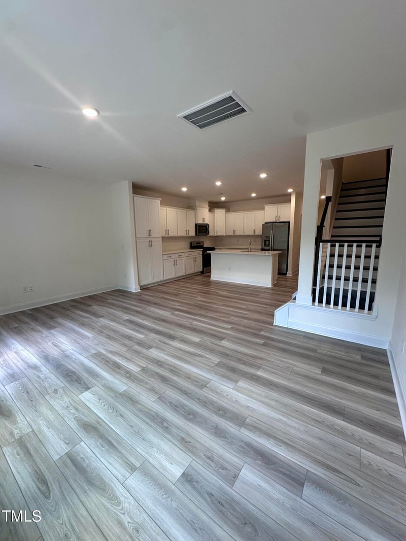 1133 Tembrook Dr, Mebane, NC 27302