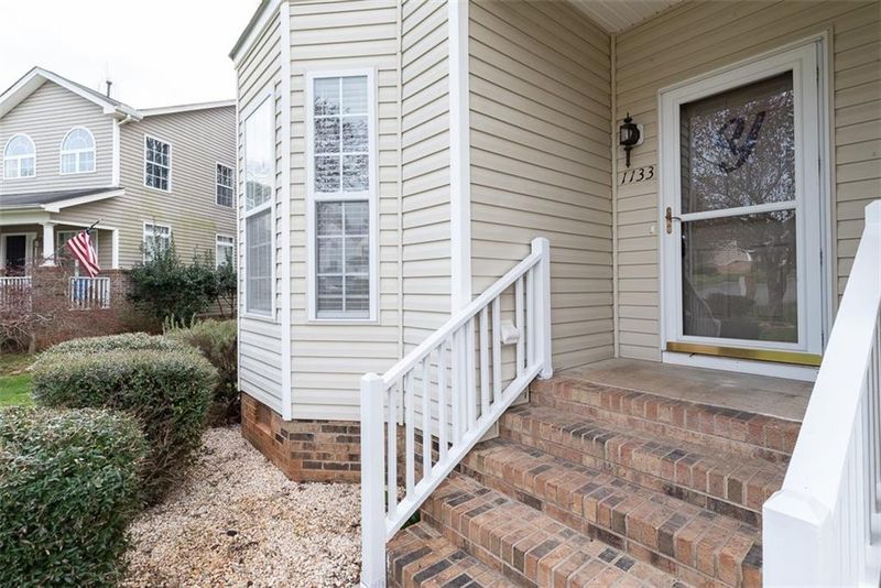 1133 Travertine Ct, Mebane, NC 27302