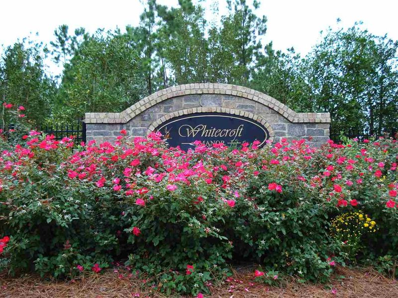 1133 Whitecroft Dr, Raleigh, NC 27603