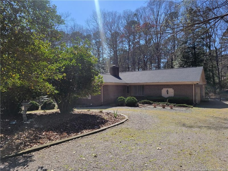 1134 Deerfoot Trl, Sanford, NC 27332