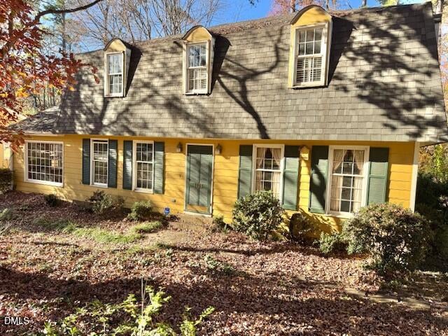 1134 Manchester Dr, Cary, NC 27511