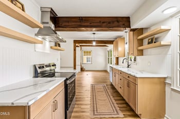 1134 Manchester Dr, Cary, NC 27511