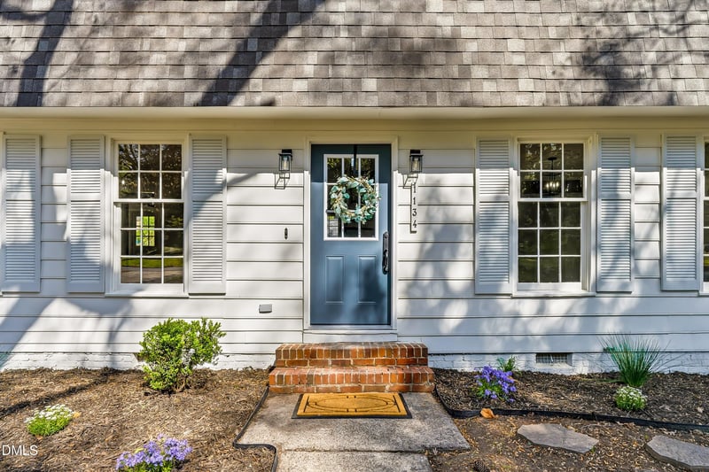 1134 Manchester Dr, Cary, NC 27511