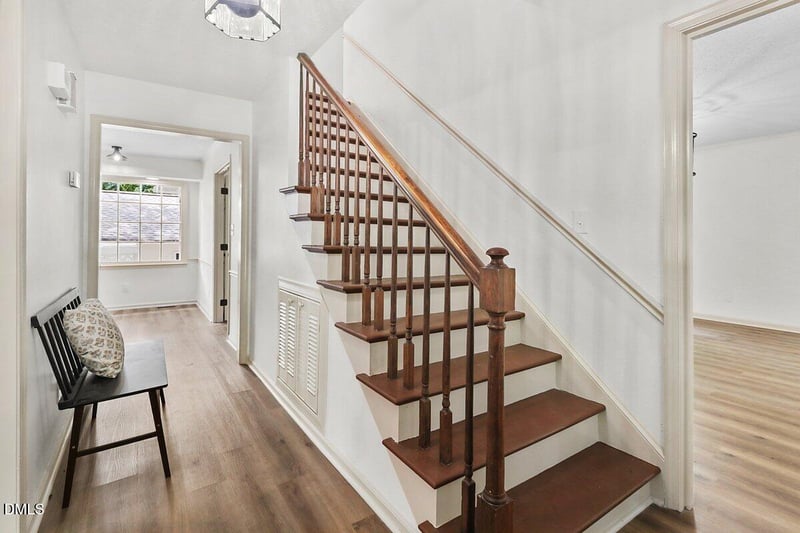 1134 Manchester Dr, Cary, NC 27511