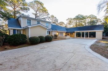 1134 Offshore Dr, Fayetteville, NC 28305