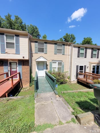 1134 Villa Green Ct, Raleigh, NC 27612
