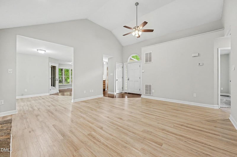 1135 Cedar Ridge Dr, Mebane, NC 27302