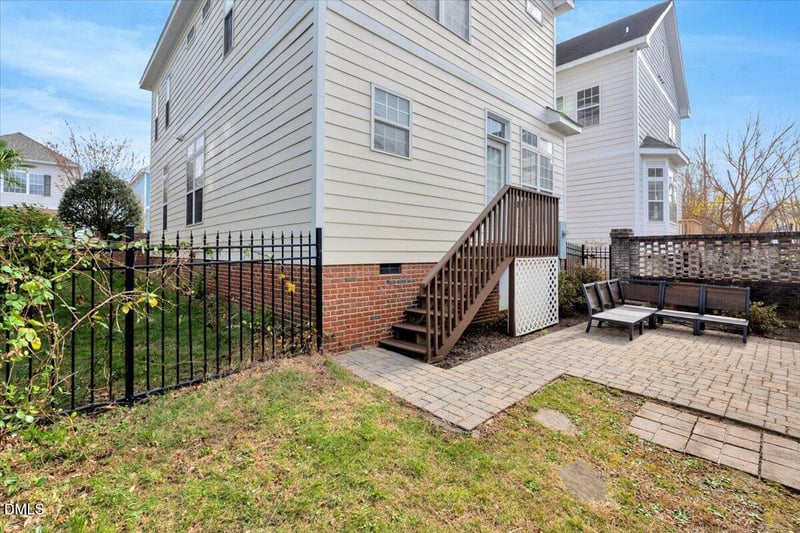 1135 Harp St, Raleigh, NC 27604