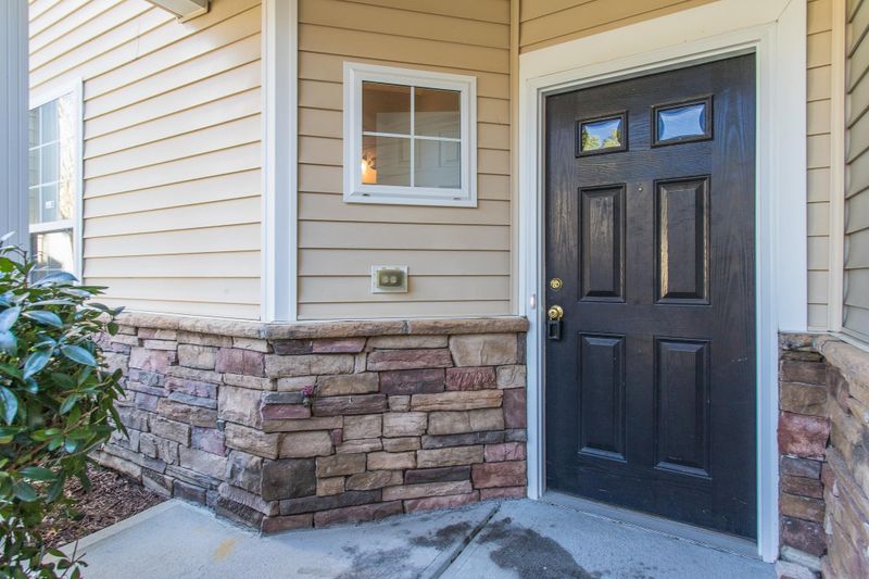 1135 Vermillion Dr, Durham, NC 27713