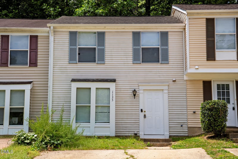 1135 Villa Green Ct, Raleigh, NC 27612