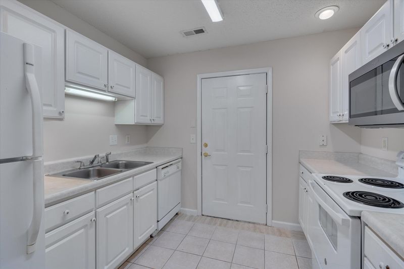 11351 Involute Pl #101, Raleigh, NC 27617