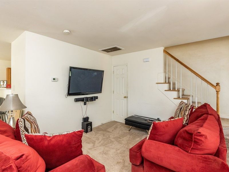 1136 Drew St, Durham, NC 27701