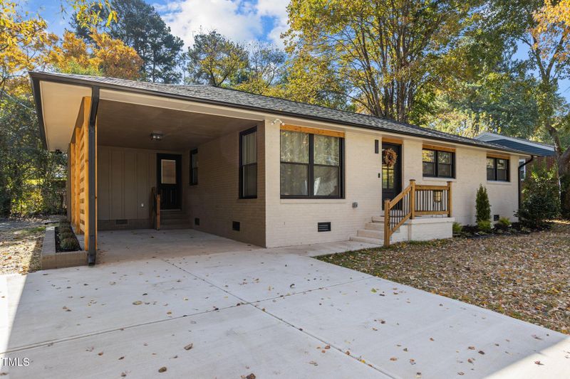1136 Landon St, Durham, NC 27703