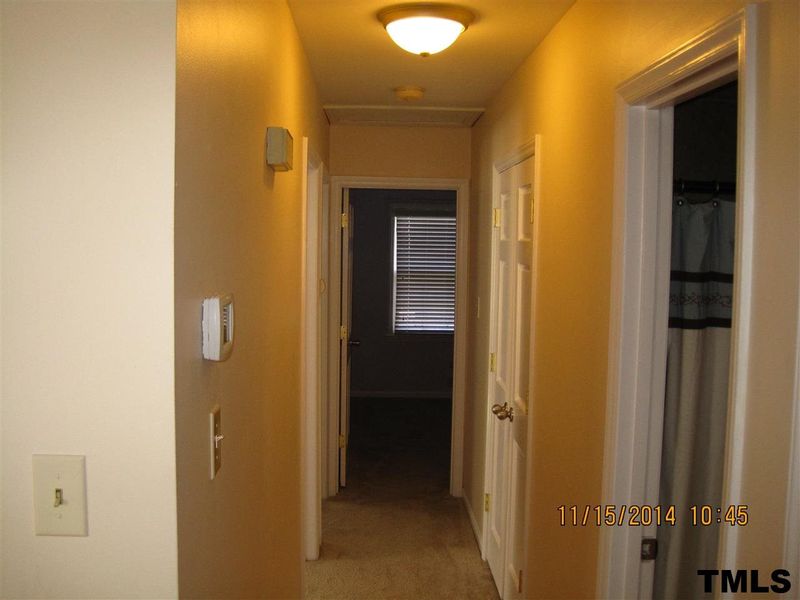 1136 Manchester Dr, Cary, NC 27511