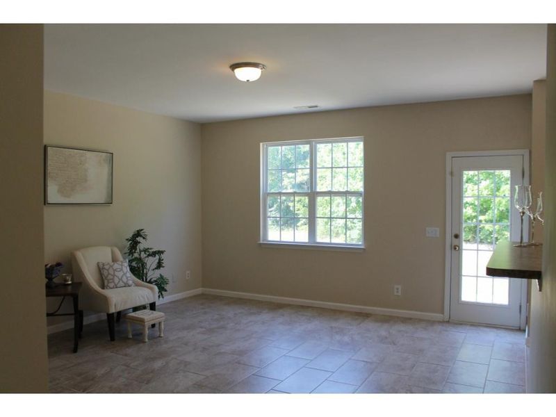 1136 Maple Ridge Dr, Burlington, NC 27217