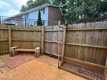 1136 Nottingham Cir, Cary, NC 27511