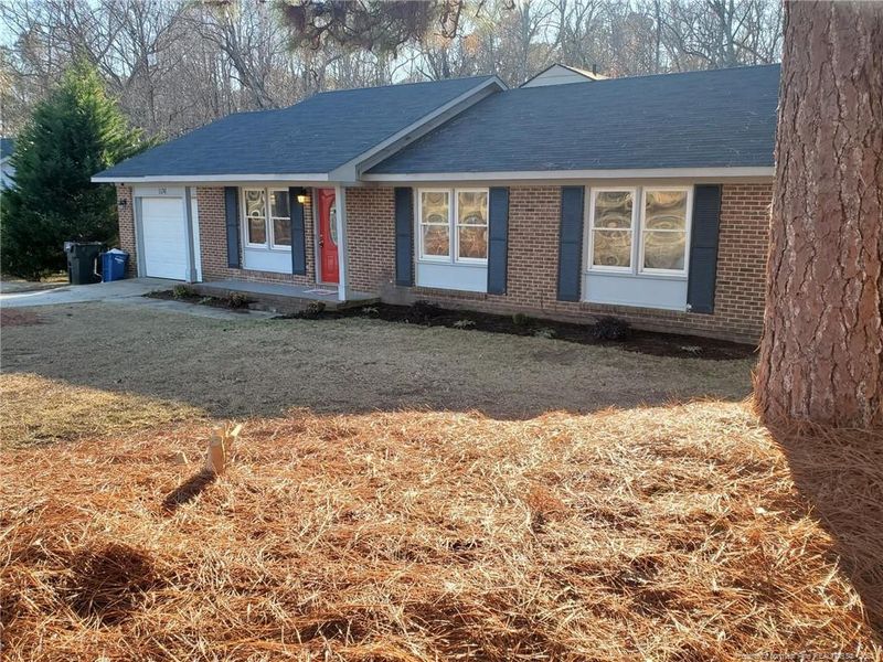 1136 Patrick Dr, Fayetteville, NC 28314