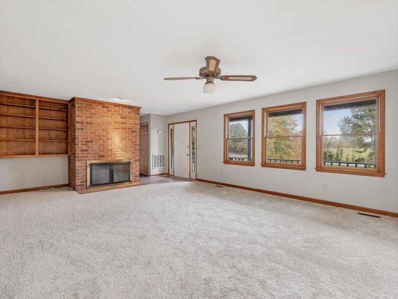 1136 Sanford Rd, Pittsboro, NC 27312