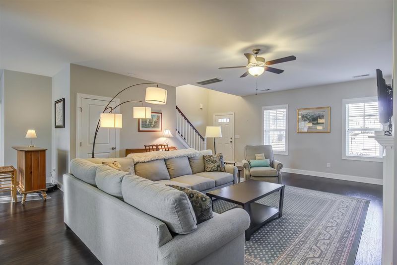 1136 Silver Farm Rd, Raleigh, NC 27603