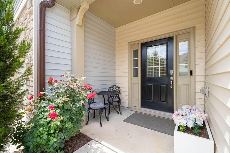 1137 Amber Shadow Dr, Durham, NC 27703