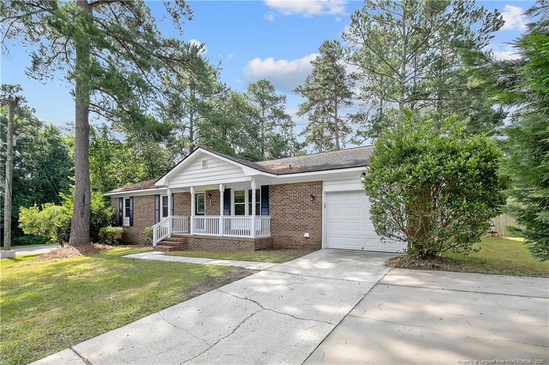 1137 Andrews Rd, Fayetteville, NC 28311