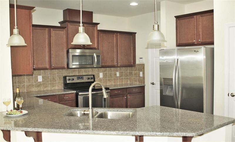 1137 Contessa Dr, Cary, NC 27513