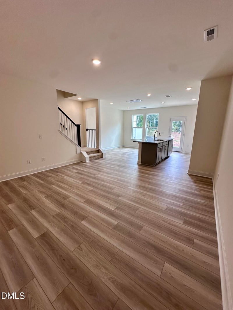 1137 Tembrook Dr, Mebane, NC 27302