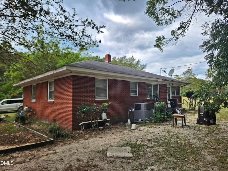 1139 Stockyard Rd, Lillington, NC 27546