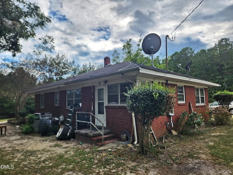 1139 Stockyard Rd, Lillington, NC 27546