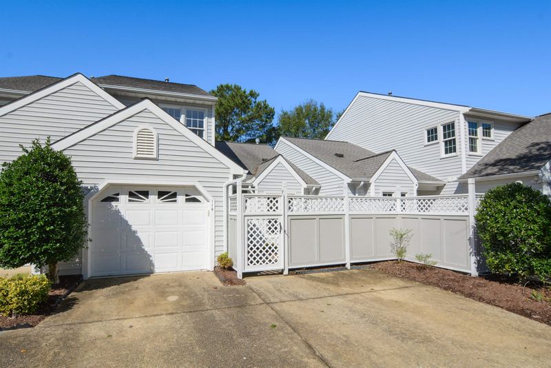 114 Breakers Pl, Cary, NC 27511