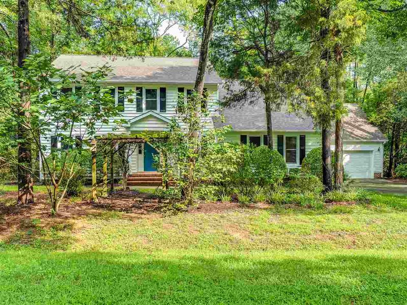 114 Butternut Dr, Chapel Hill, NC 27514