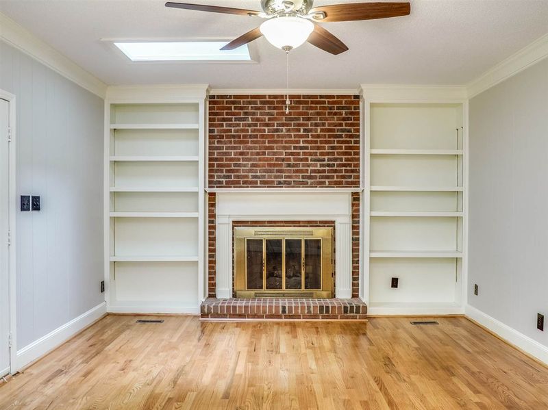 114 Butternut Dr, Chapel Hill, NC 27514
