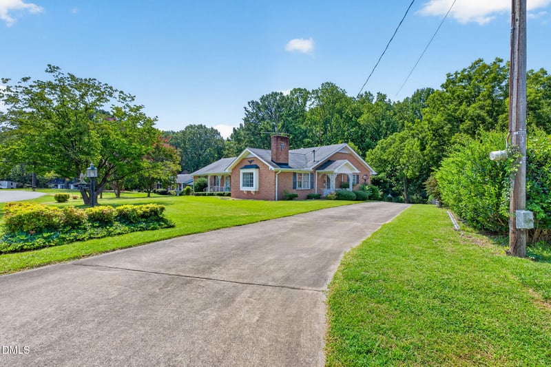 114 Castle Cir, Smithfield, NC 27577