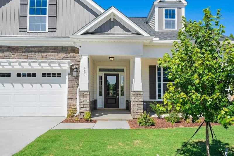 114 E Caxton Ct, Clayton, NC 27527