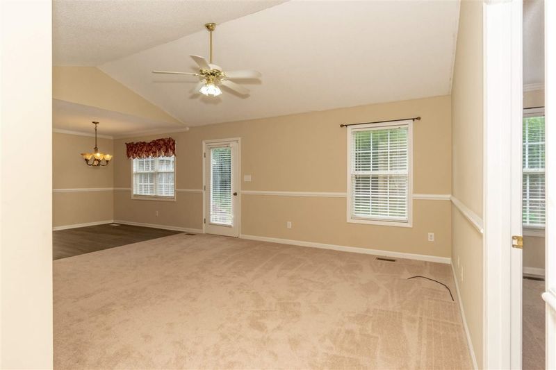 114 Charter Oak Dr, Clayton, NC 27520