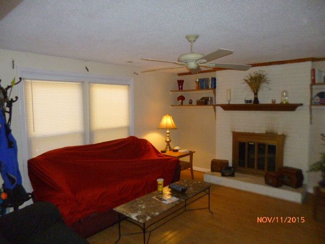 114 Chevis Dr, Cary, NC 27513