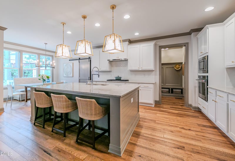 114 Crestview Rd, Raleigh, NC 27609