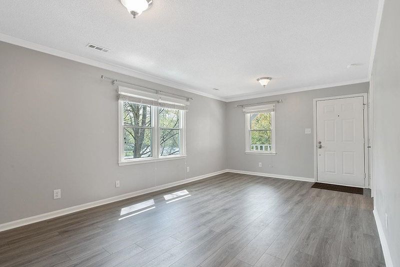 114 Drummond Pl #3B, Cary, NC 27511